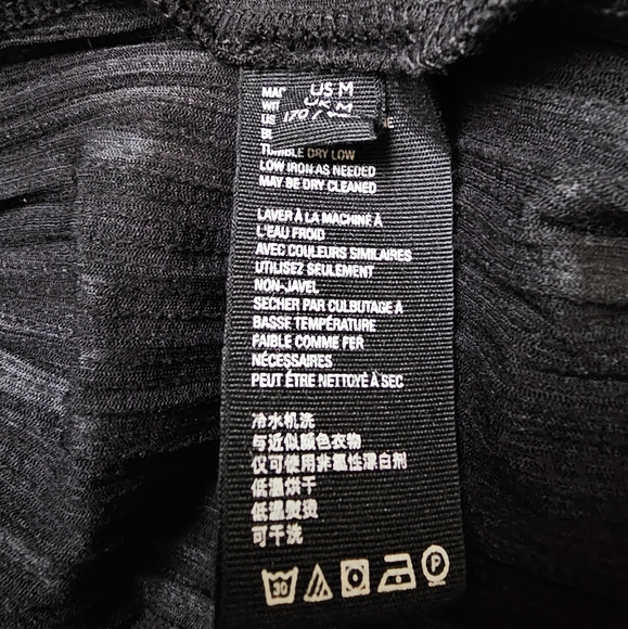 Free People Can't Help It Plisse Black Bell Sleeve Mini Dress Size Medium - Picture 9 of 12